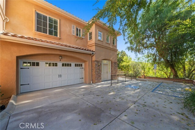 Foto del edificio - 5310 Colodny Dr