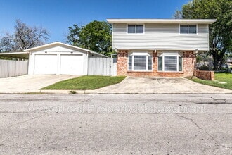 Building Photo - 5102 Staplehurst St