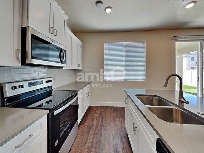 Foto del edificio - 4055 Bold Stripe Ave