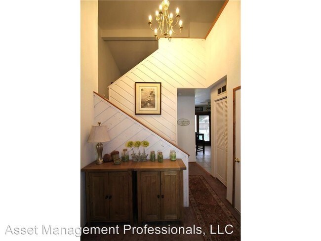 Building Photo - 2926 Millice Ave