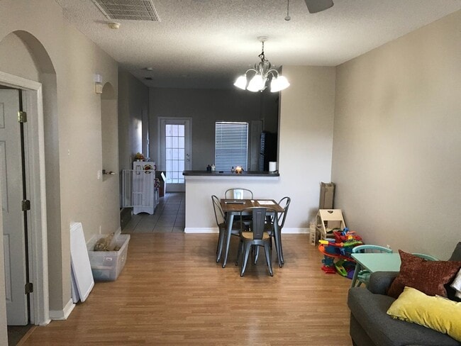 Building Photo - 3 Bedroom/3 Bath Townhouse  Summerport Community - Windermere!!!!