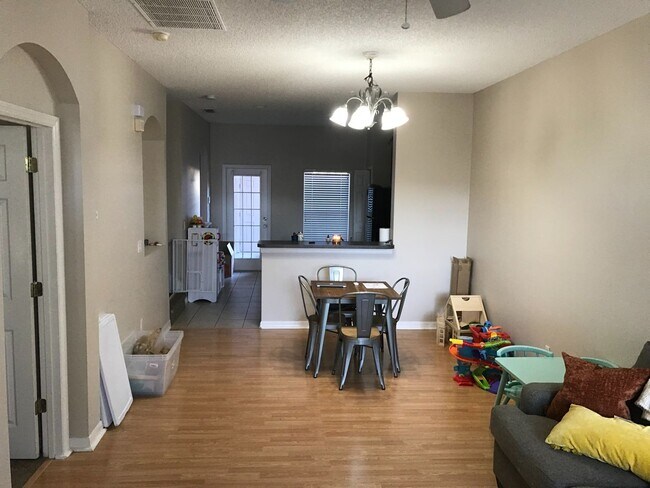 Foto del edificio - 3 Bedroom/3 Bath Townhouse  Summerport Community - Windermere!!!!