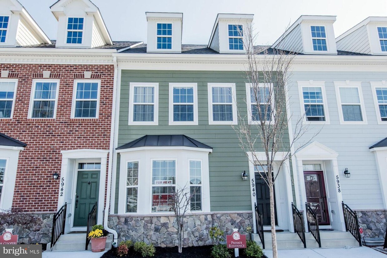 Foto principal - 5940 Talbot Dr