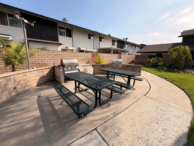 Photo - Remodeled 1 Bedroom, 1 Bathroom Stanton Co... Apartment