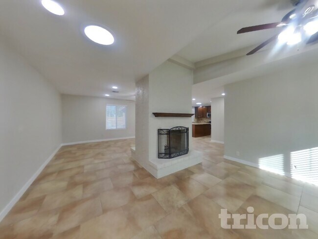 Foto del edificio - 8434 S 19th St