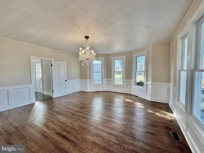 Building Photo - 48600 Deep Cove Ln