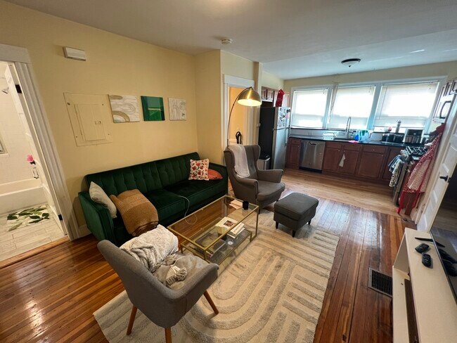 Foto del edificio - 332 Beacon St