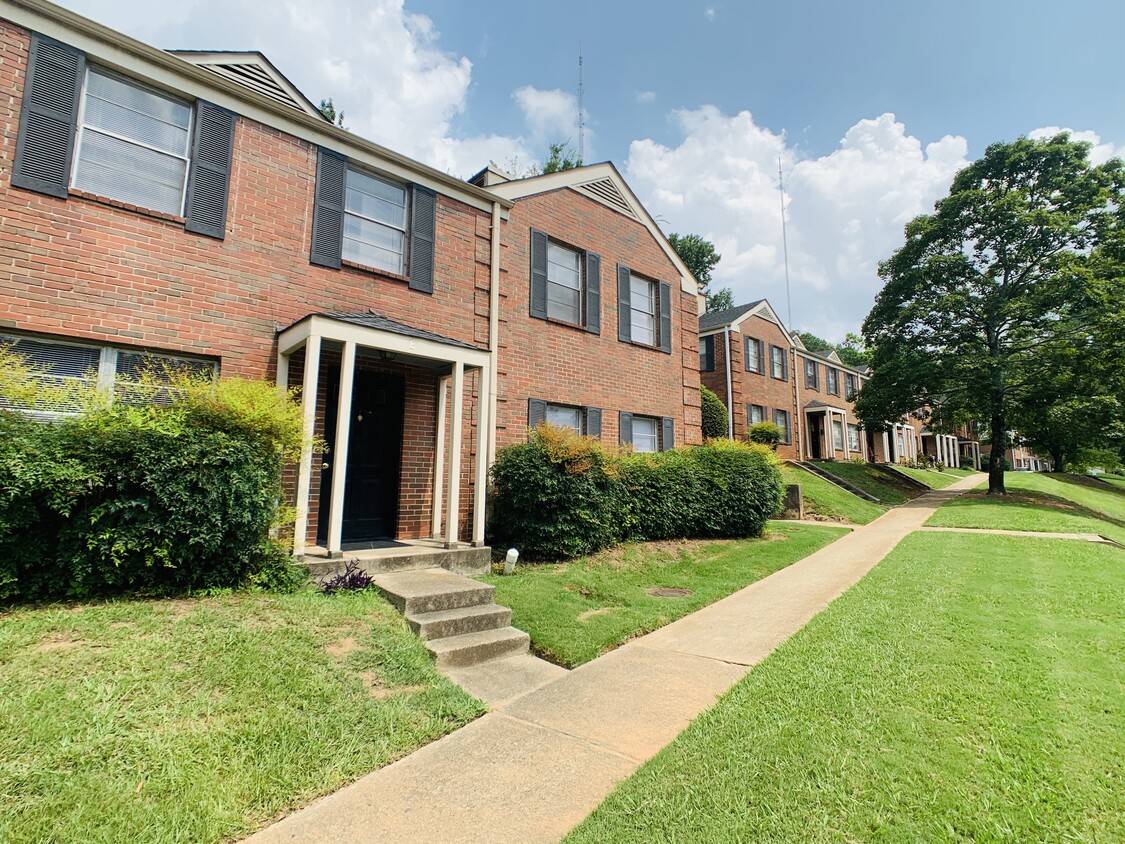 Front porch - 1670 Valley Ave