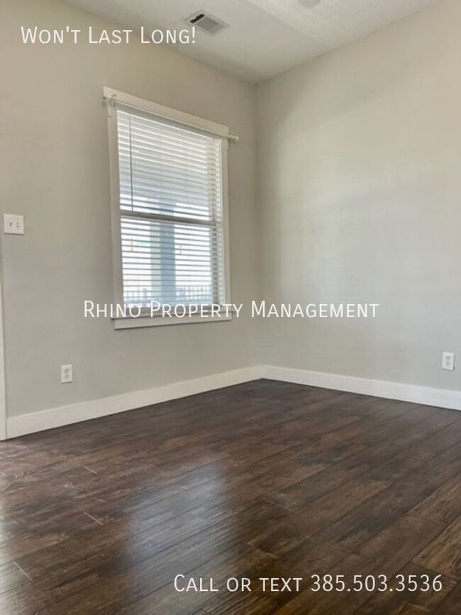 Building Photo - 576 N 400 W