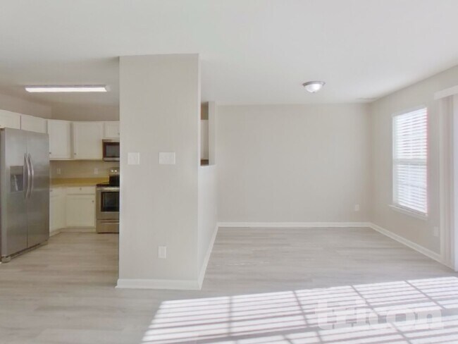 Foto del edificio - 4046 Kellybrook Dr