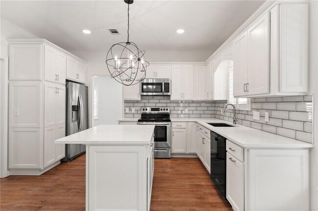 Foto del edificio - 9403 Winchester Rd