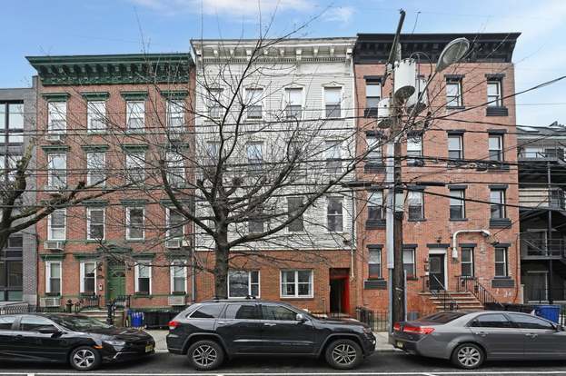 Foto del edificio - 126 Madison St