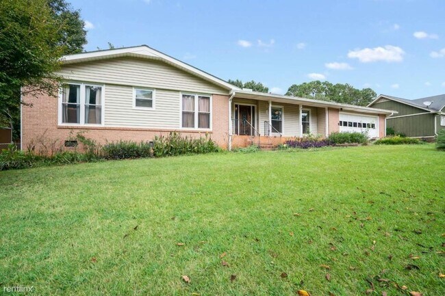Building Photo - 3 br, 2 bath House - 3276 Old Salem Road SE