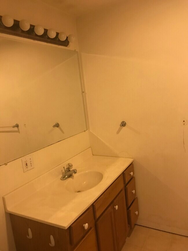 Bathroom - 700 Maine St