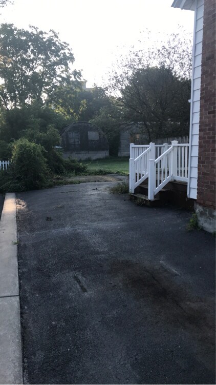 Building Photo - 136 Dunning Ave
