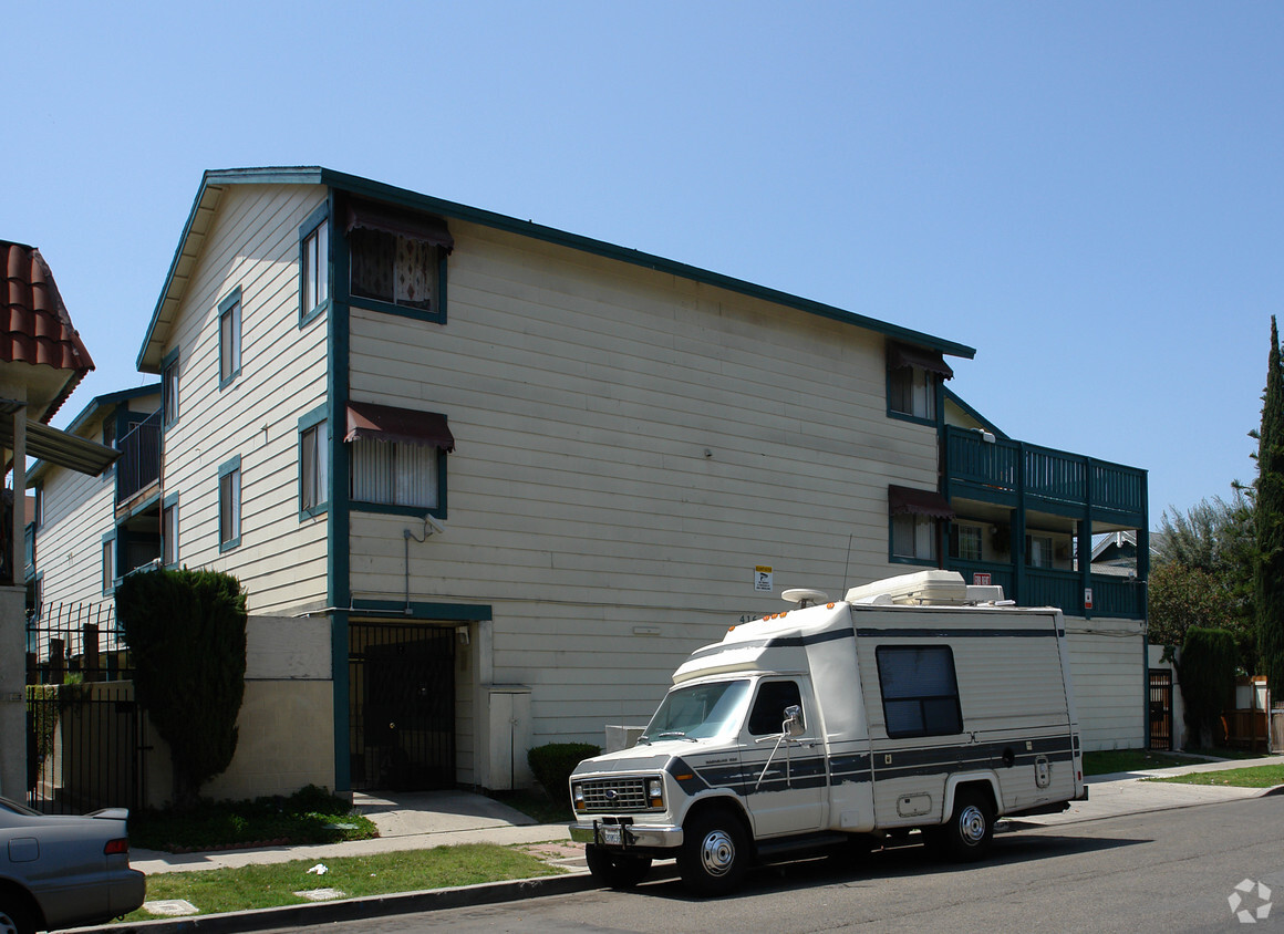 Building Photo - Birchwood Apartments