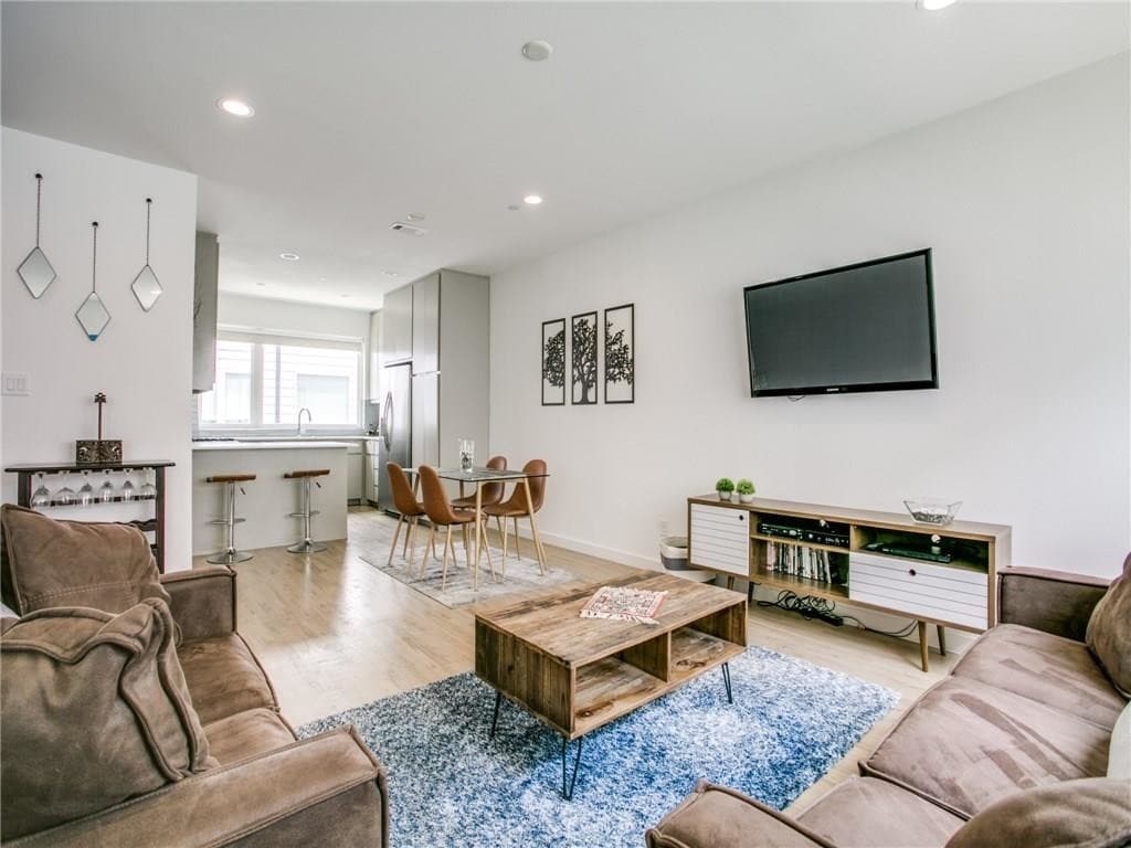 4705 Bryan St Unit 304, Dallas, TX 75204 Condo for Rent in Dallas, TX