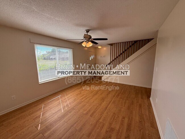 Foto del edificio - 3708 Moss Ln