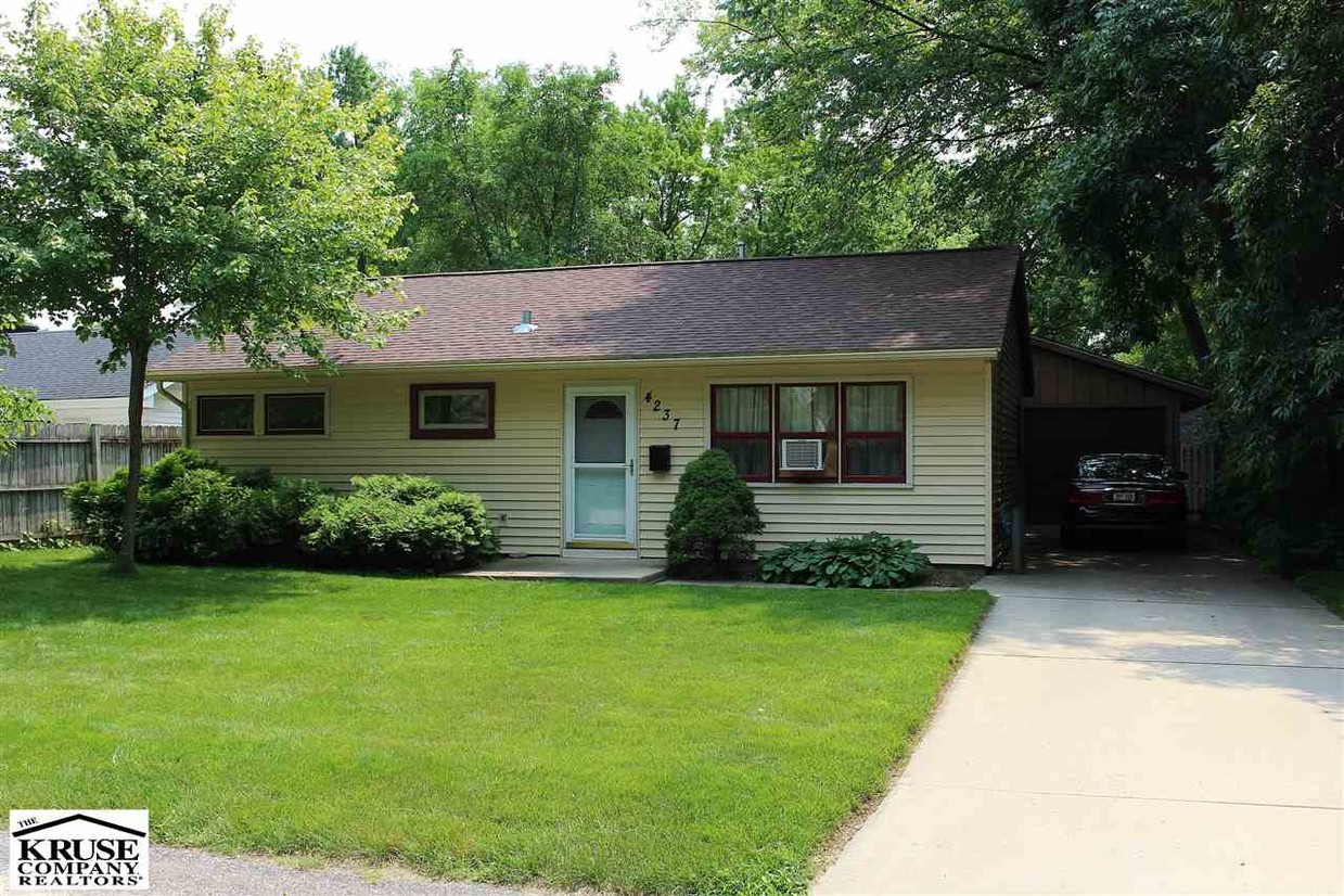 Primary Photo - 4237 Sheffield Rd