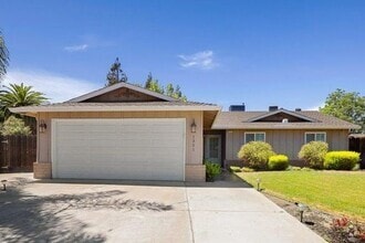 Building Photo - 1351 Bugatti Ct