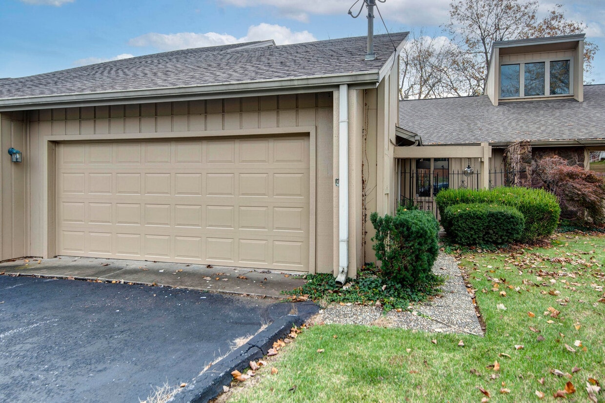 Foto principal - 3460 E Catalpa St