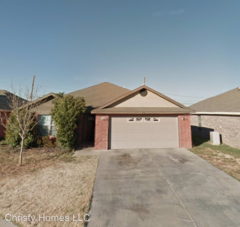 Primary Photo - 3703 Eagle Crest Dr