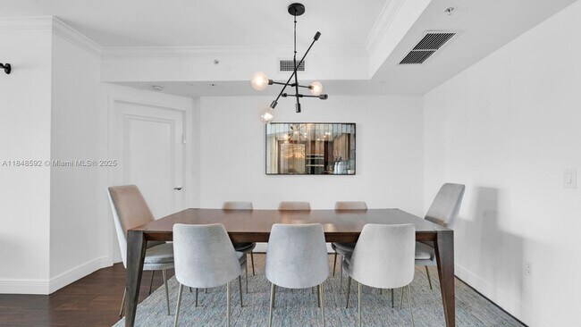 Foto del edificio - 19400 Turnberry Way
