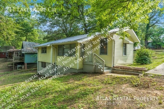 Building Photo - 211 Lakeshore Cir
