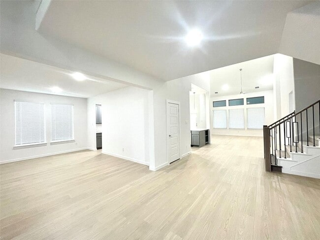 Foto del edificio - Priced Below Market for Quick Move-In