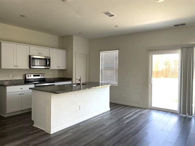 Foto del edificio - 2909 Aspen Dr