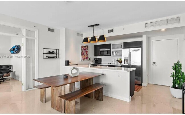 Foto del edificio - 90 SW 3rd St
