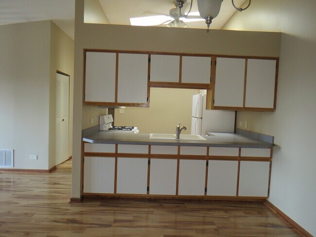 Foto del edificio - 10630 Ridgeland Ave