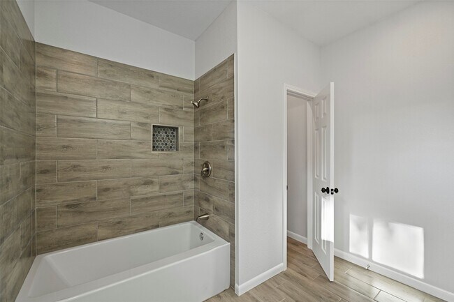 Foto del edificio - 17507 Wild Oak Dr