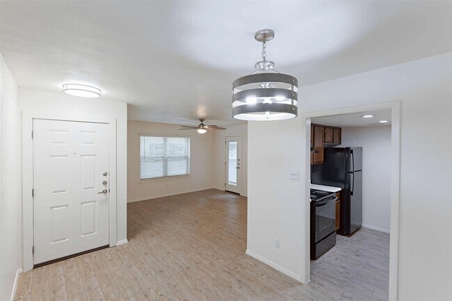 Building Photo - 8405 Bent Tree Rd