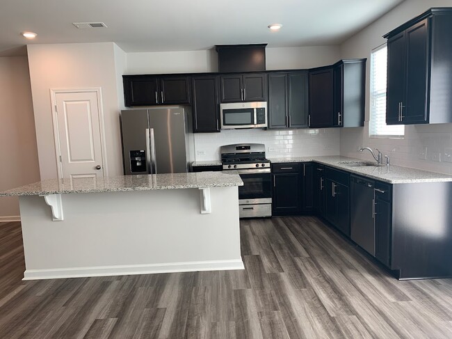 Building Photo - 6323 Andante Ave