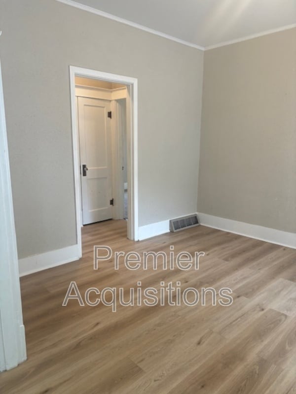 Building Photo - 461 Dulaney Ave