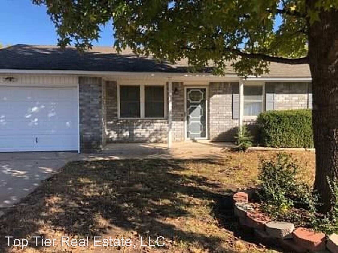 3 br, 1.5 bath House 13737 S Glen Place House Rental in Glenpool