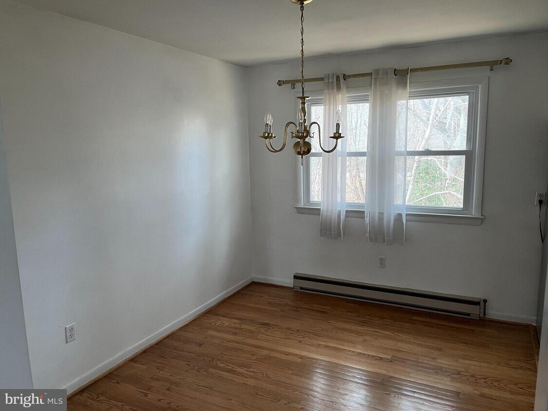 21 Hillside Ct, Huntingtown, MD 20639 House Rental in Huntingtown, MD