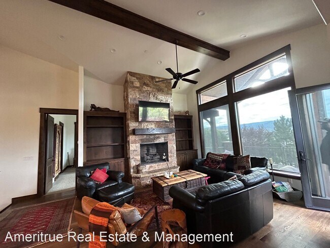Building Photo - 3 br, 3.5 bath House - 688 N Explorer Peak Dr