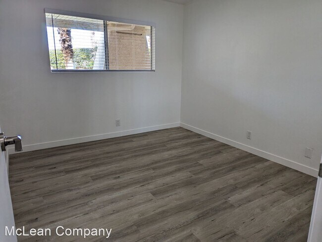 Foto del edificio - 1 br, 1 bath House - 470 North Villa Court...