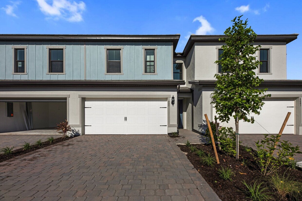 Primary Photo - 4085 Sonoma Oaks Circle 3/2 Townhome!