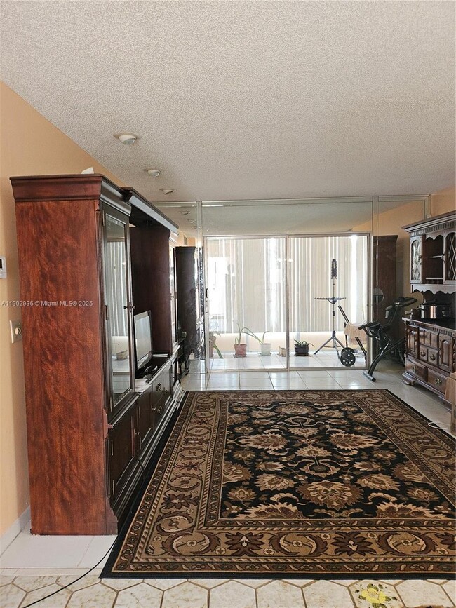 Foto del edificio - 5121 W Oakland Park Blvd