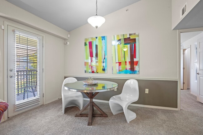 Building Photo - Villas at Aspen Park