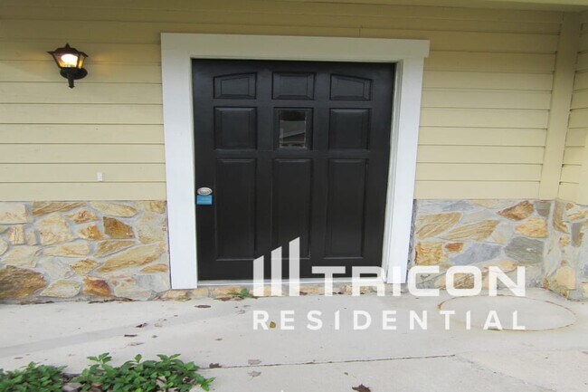 Foto del edificio - 1702 Sandy Hollow Loop