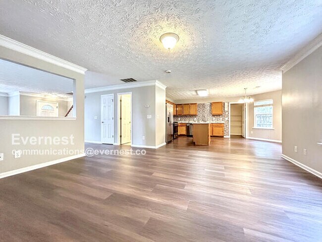 Building Photo - 520 Kensigton Park Dr