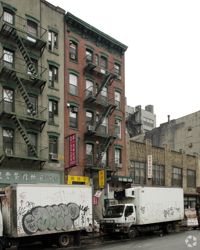Building Photo - 21 Allen St