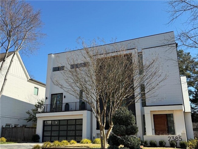 Foto del edificio - 2385 Nesbitt Dr NE