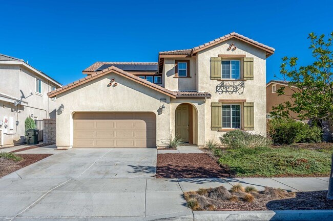 Building Photo - Large Single Family, 5 Bed 3 Bath, Corona-Norco Unified School District.