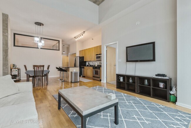 Foto del edificio - 321 S Sangamon St
