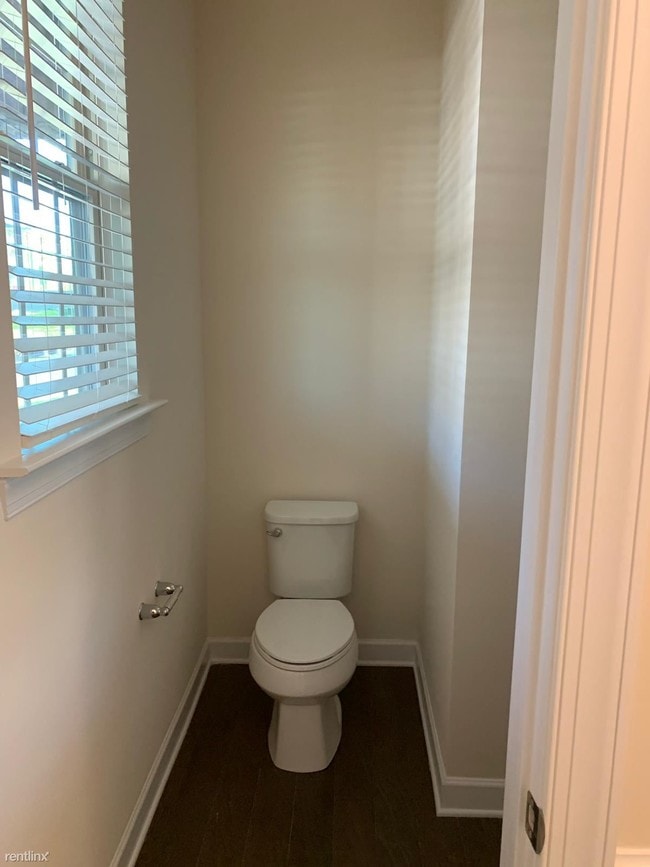Building Photo - 3 br, 2.5 bath Townhome - 9320 Glenburn Ln
